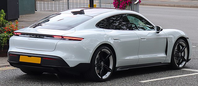 Porsche Taycan Turbo